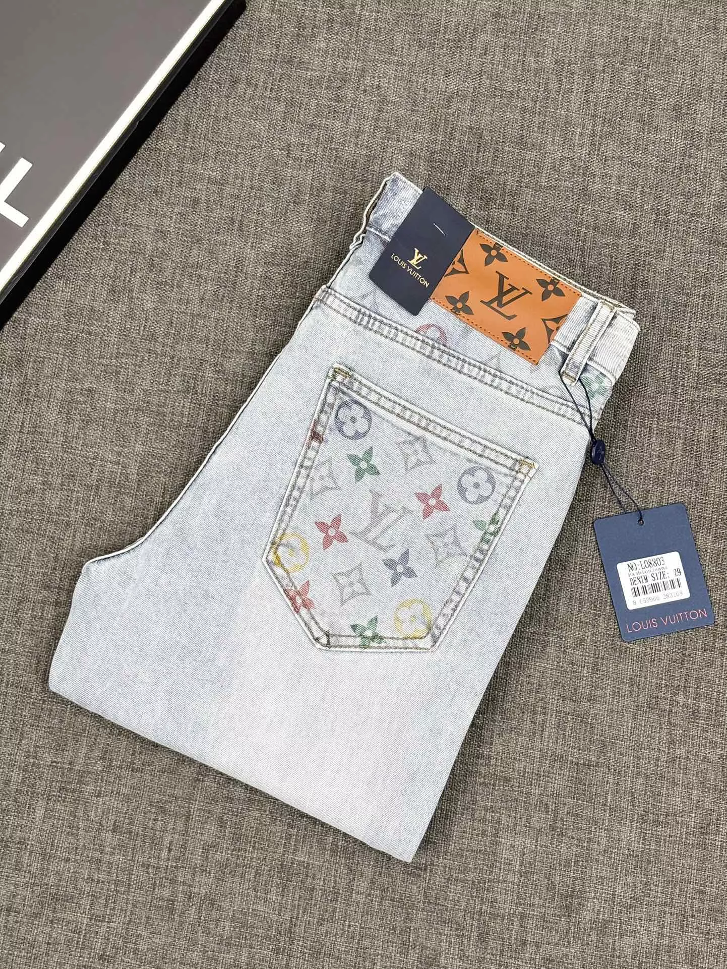 Louis Vuitton LV Jeans For Men Trendy 7262