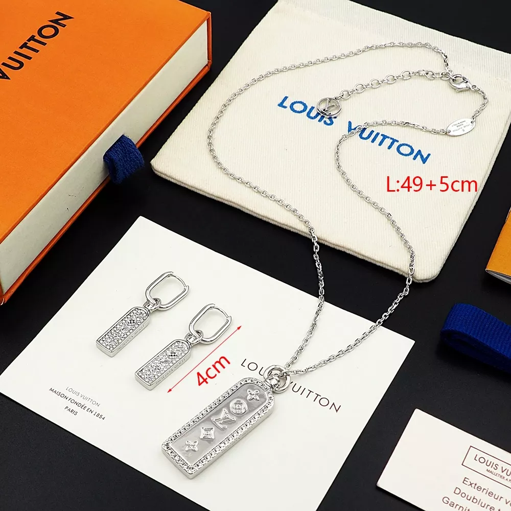 Louis Vuitton LV Jewelry Set For Women Popular 6923