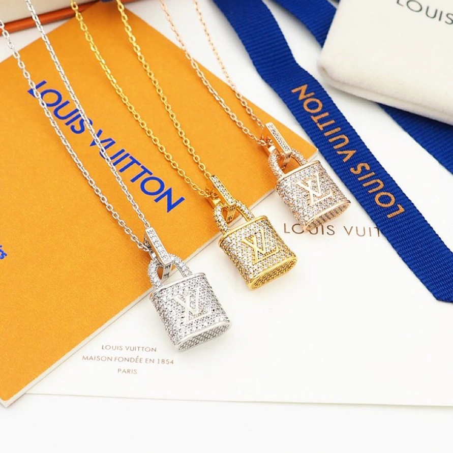 Louis Vuitton LV Jewelry Set Refined 9060