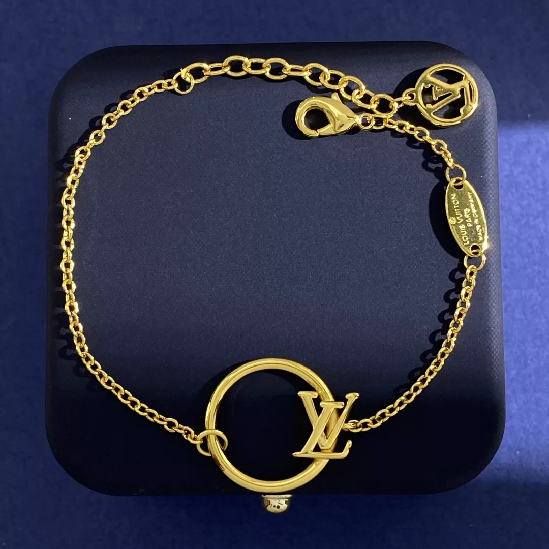 Louis Vuitton LV Jewelry Set Trendy 6821