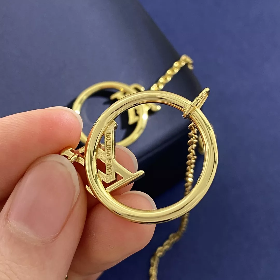 Louis Vuitton LV Jewelry Set Trendy 6821