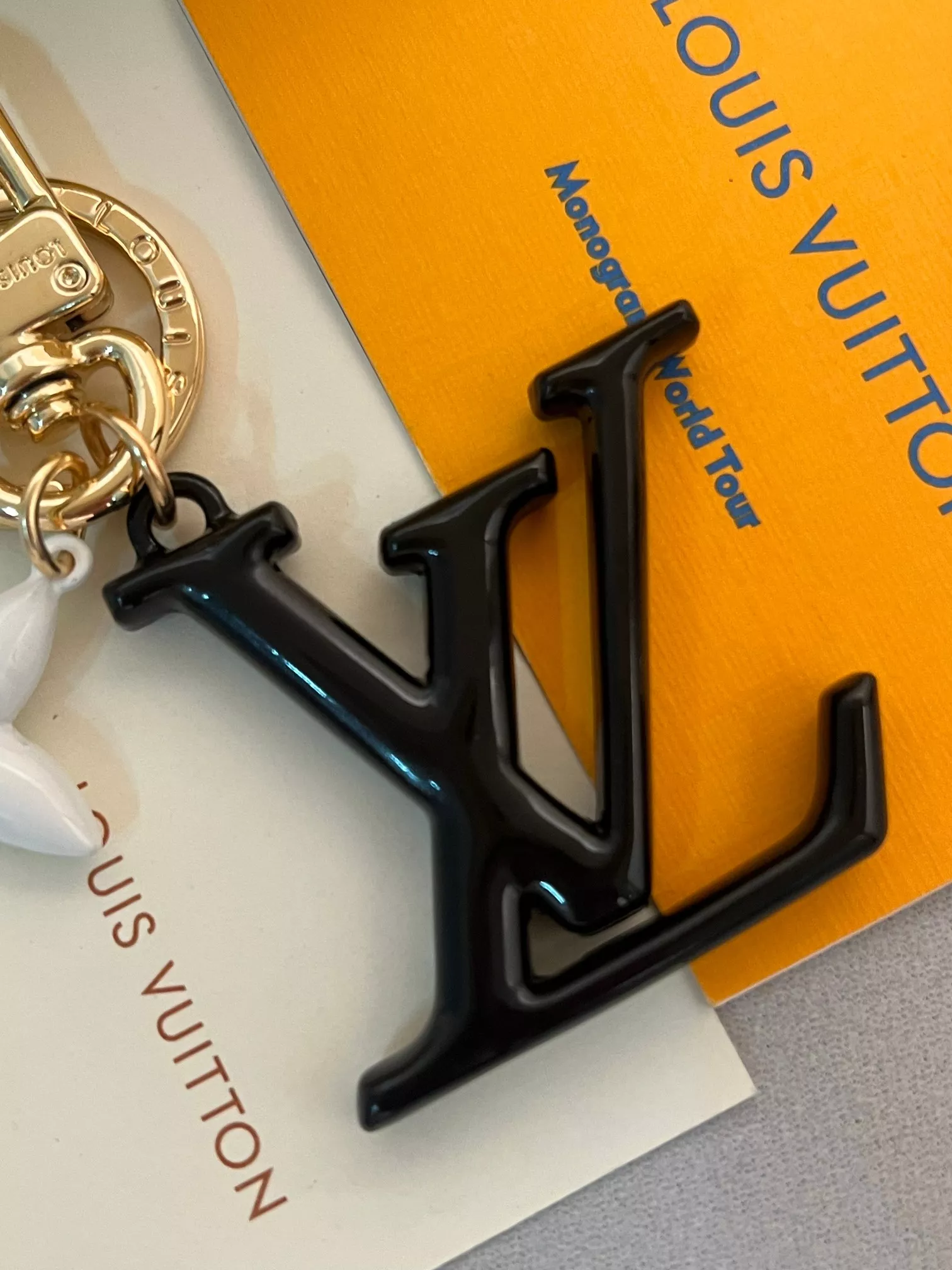 Louis Vuitton LV Key Holder And Bag Buckle Classic 6340