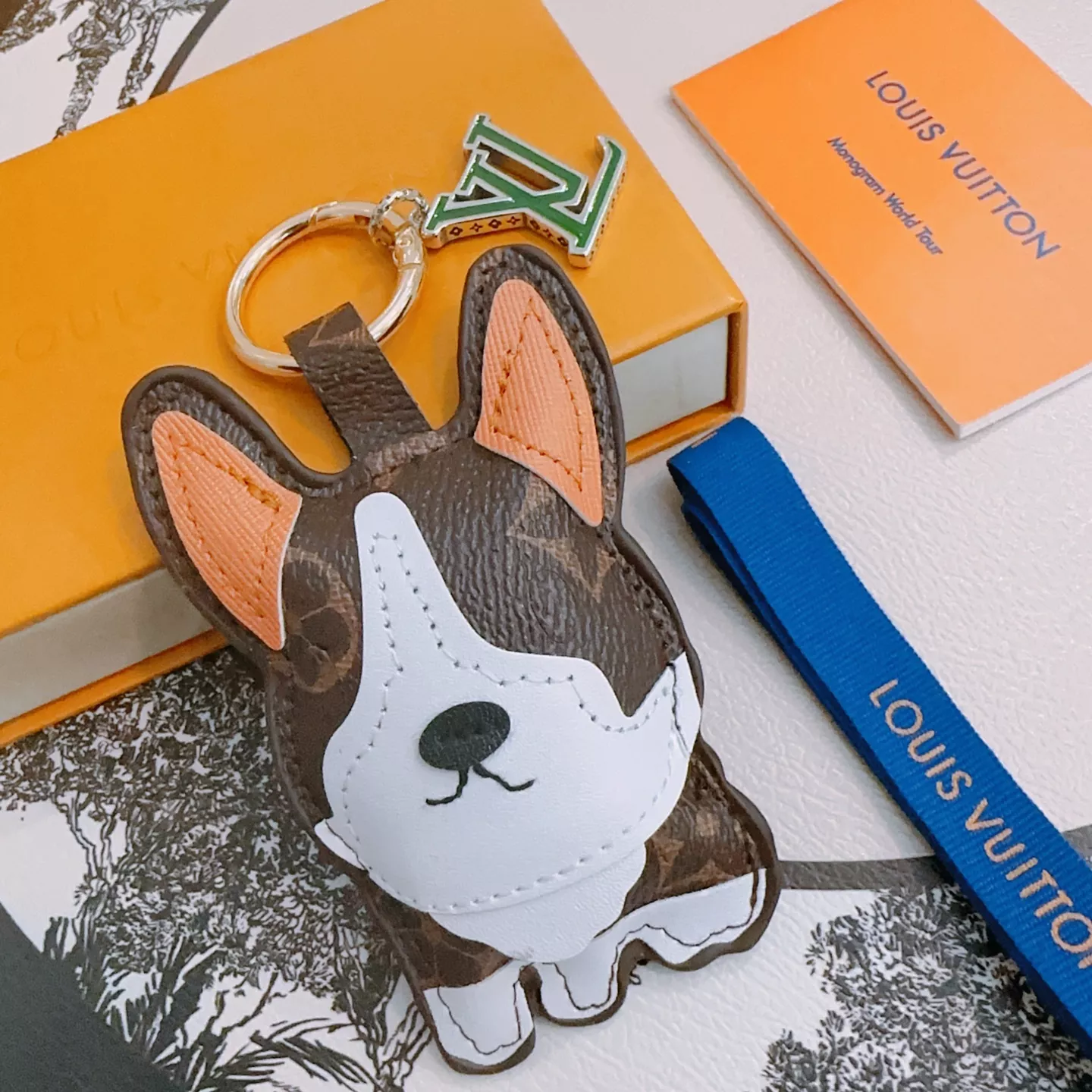 Louis Vuitton LV Key Holder And Bag Buckle DailyWear 4984