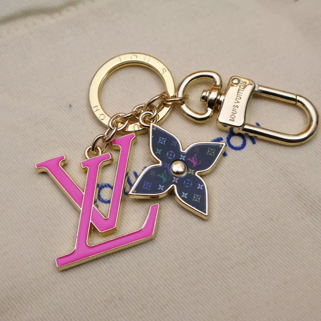 Louis Vuitton LV Key Holder And Bag Buckle Efficient 8715