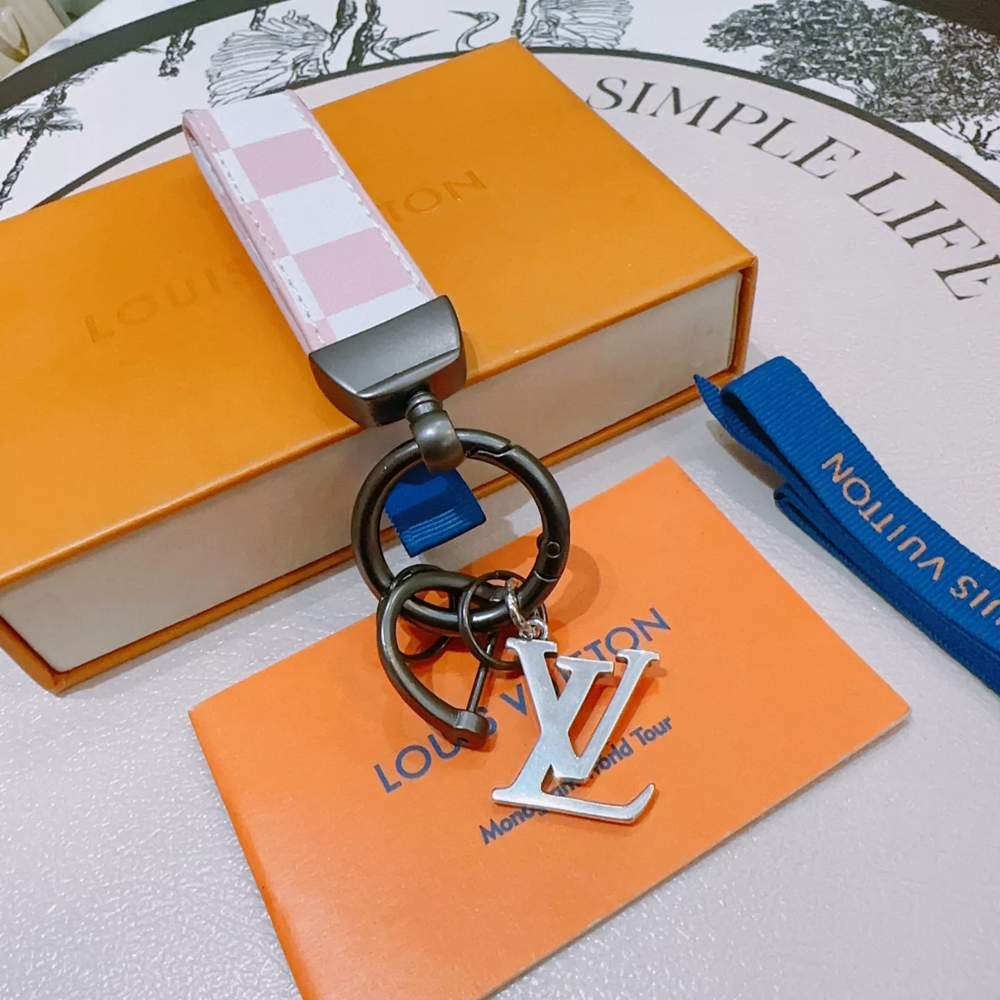 Louis Vuitton LV Key Holder And Bag Buckle EyeCatching 6152