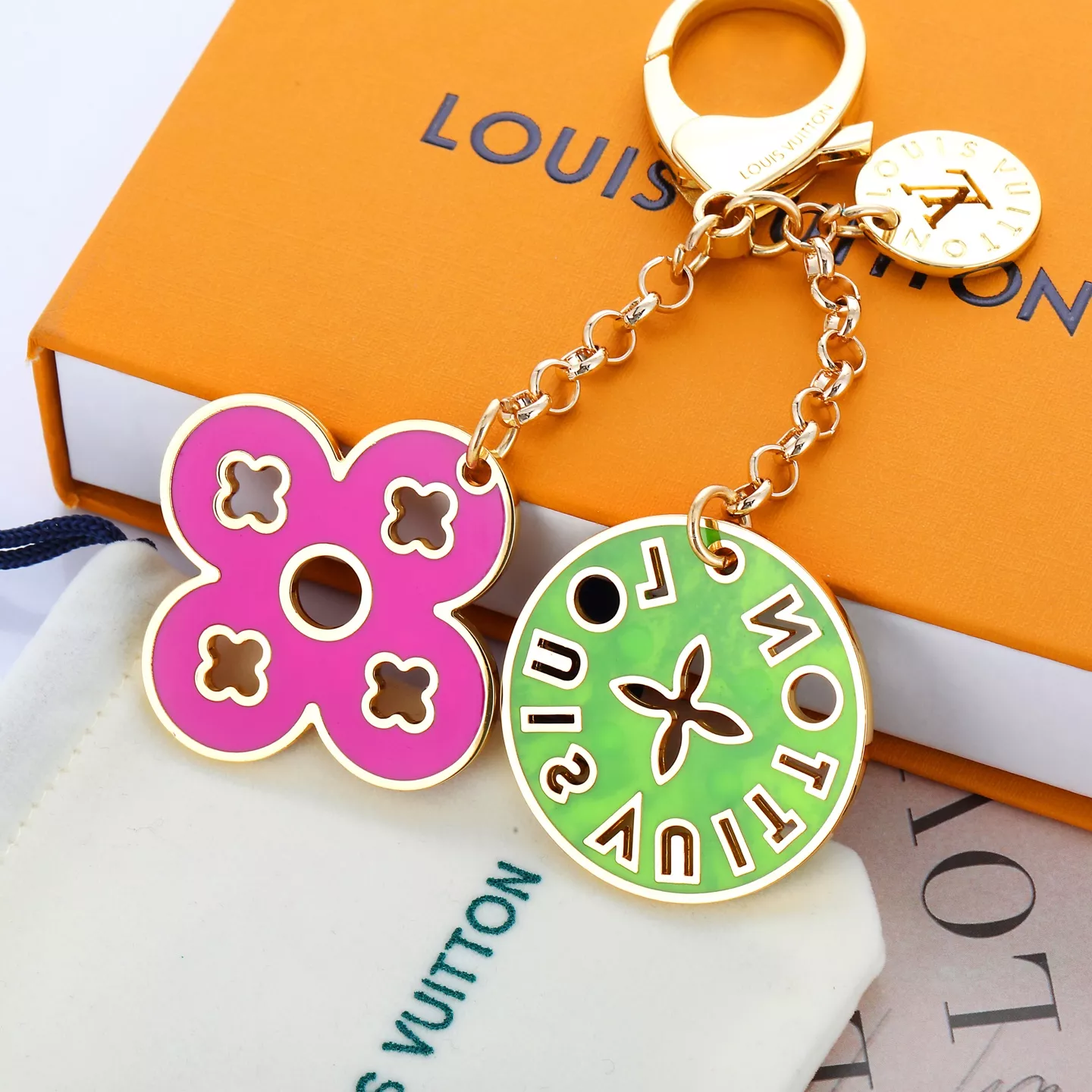 Louis Vuitton LV Key Holder And Bag Buckle For Women SmartChoice 5205