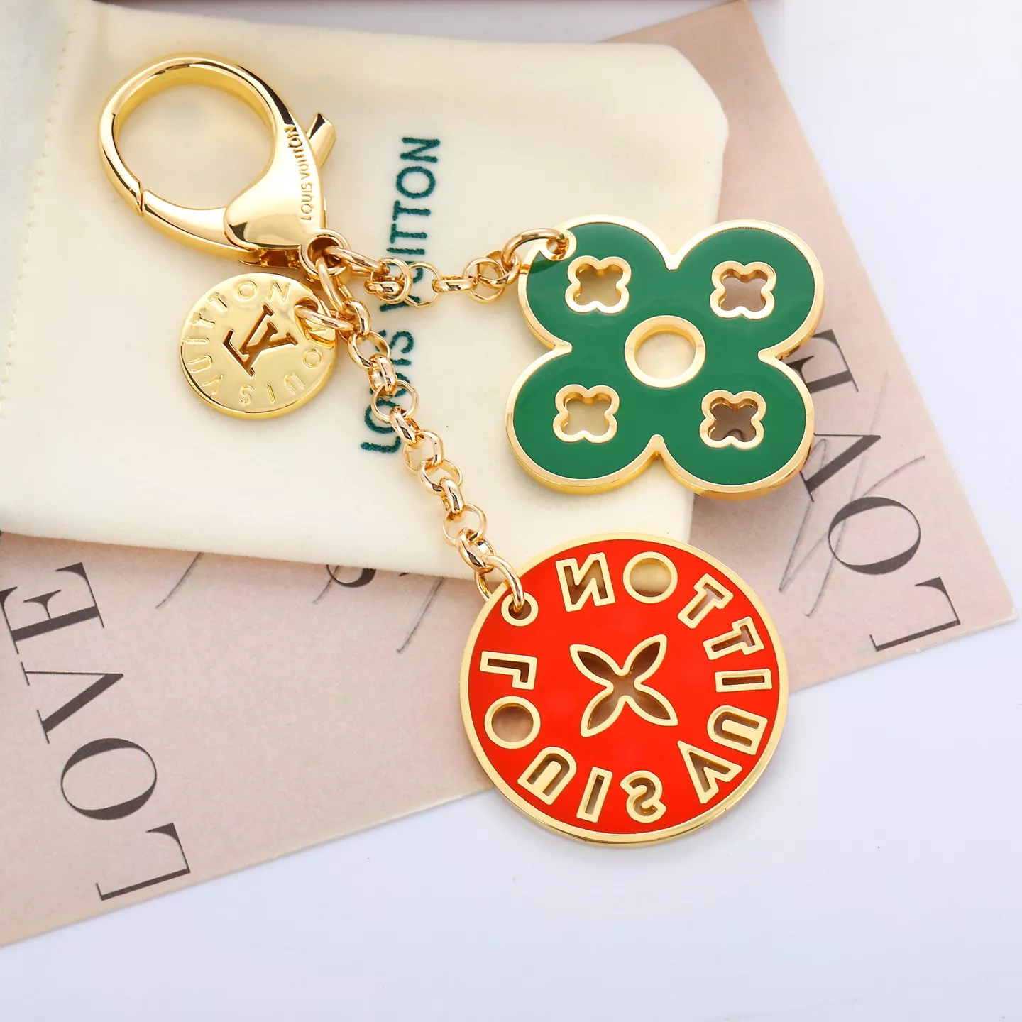 Louis Vuitton LV Key Holder And Bag Buckle For Women Trendsetting 1496