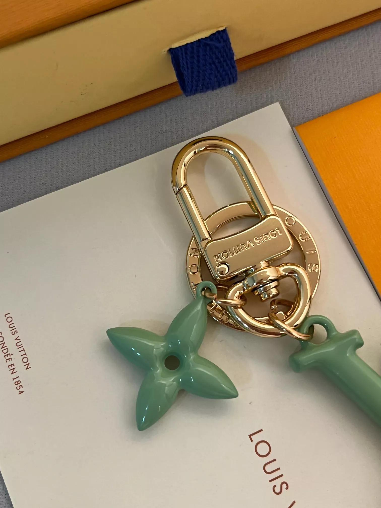 Louis Vuitton LV Key Holder And Bag Buckle Functional 1501