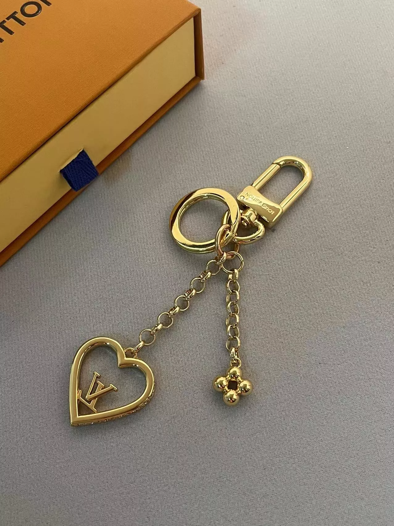 Louis Vuitton LV Key Holder And Bag Buckle Lightweight 6386