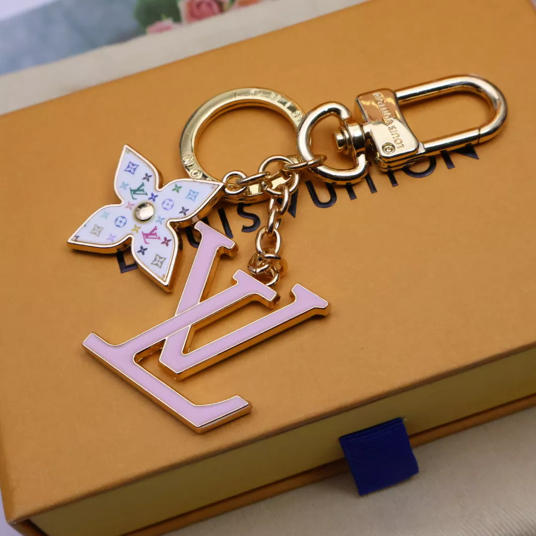 Louis Vuitton LV Key Holder And Bag Buckle Sophisticated 2475