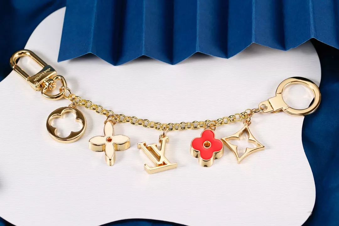 Louis Vuitton LV Key Holder And Bag Buckle Stylish 2877
