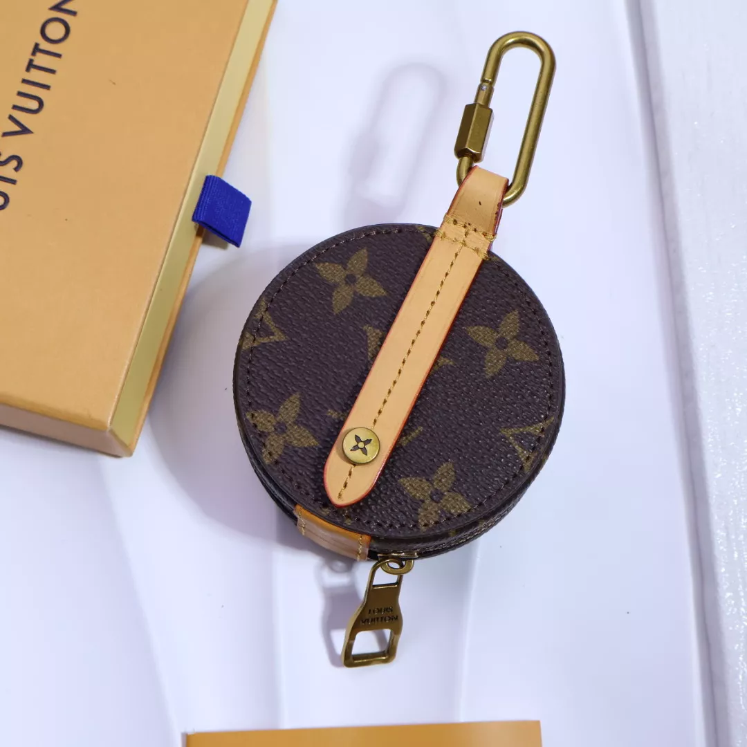Louis Vuitton LV Key Holder And Bag Buckle Unique 8091