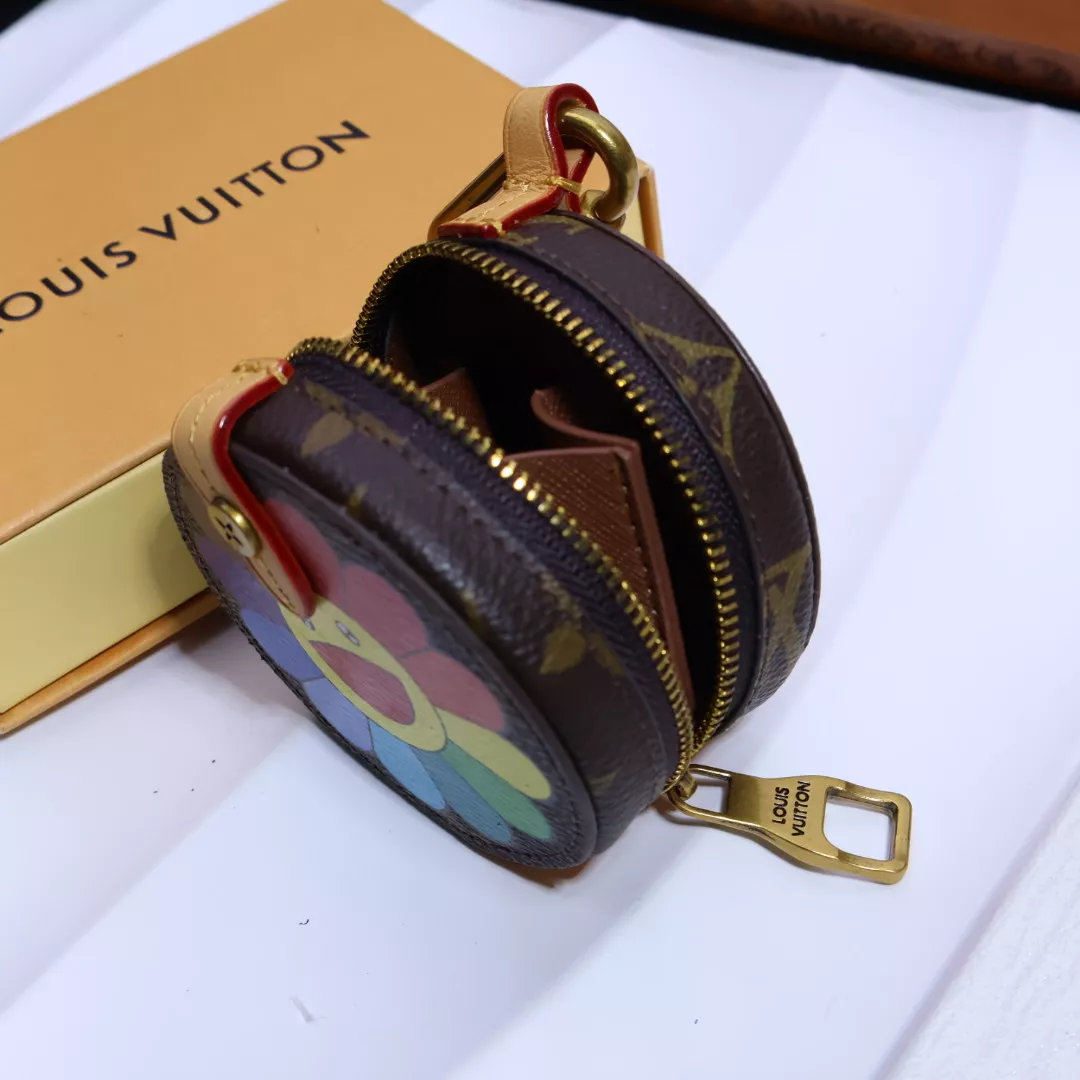 Louis Vuitton LV Key Holder And Bag Buckle Unique 8091