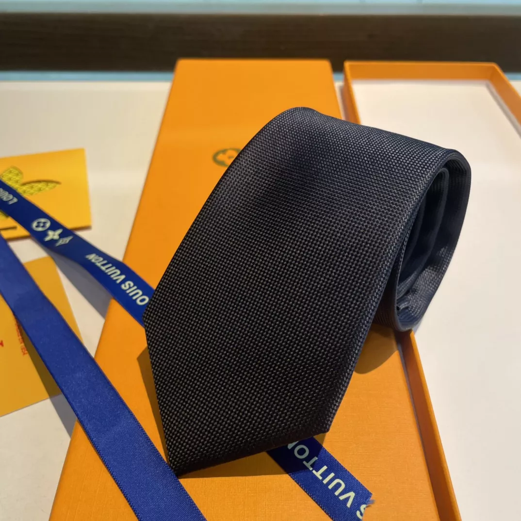 Louis Vuitton LV Necktie Efficient 2022