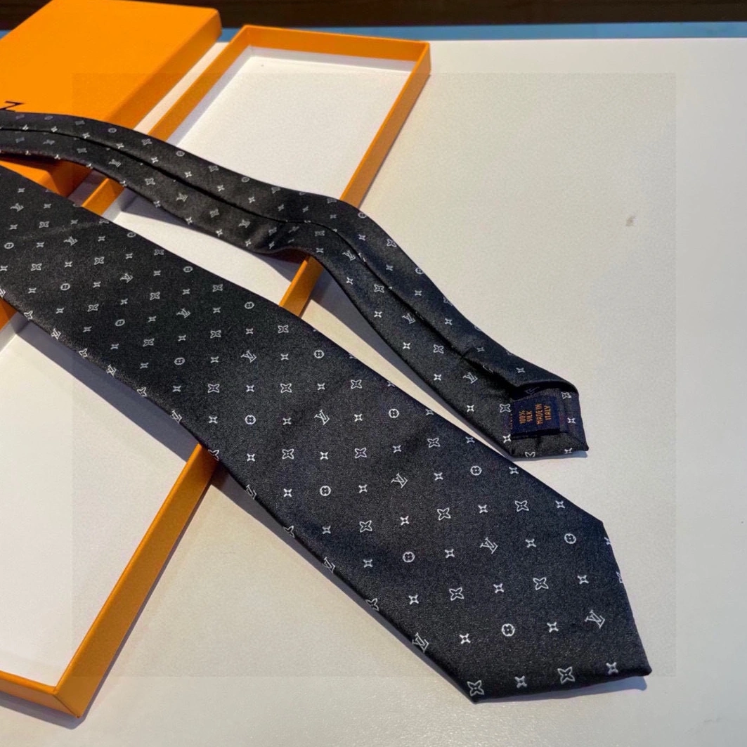 Louis Vuitton LV Necktie For Men Bold 7822