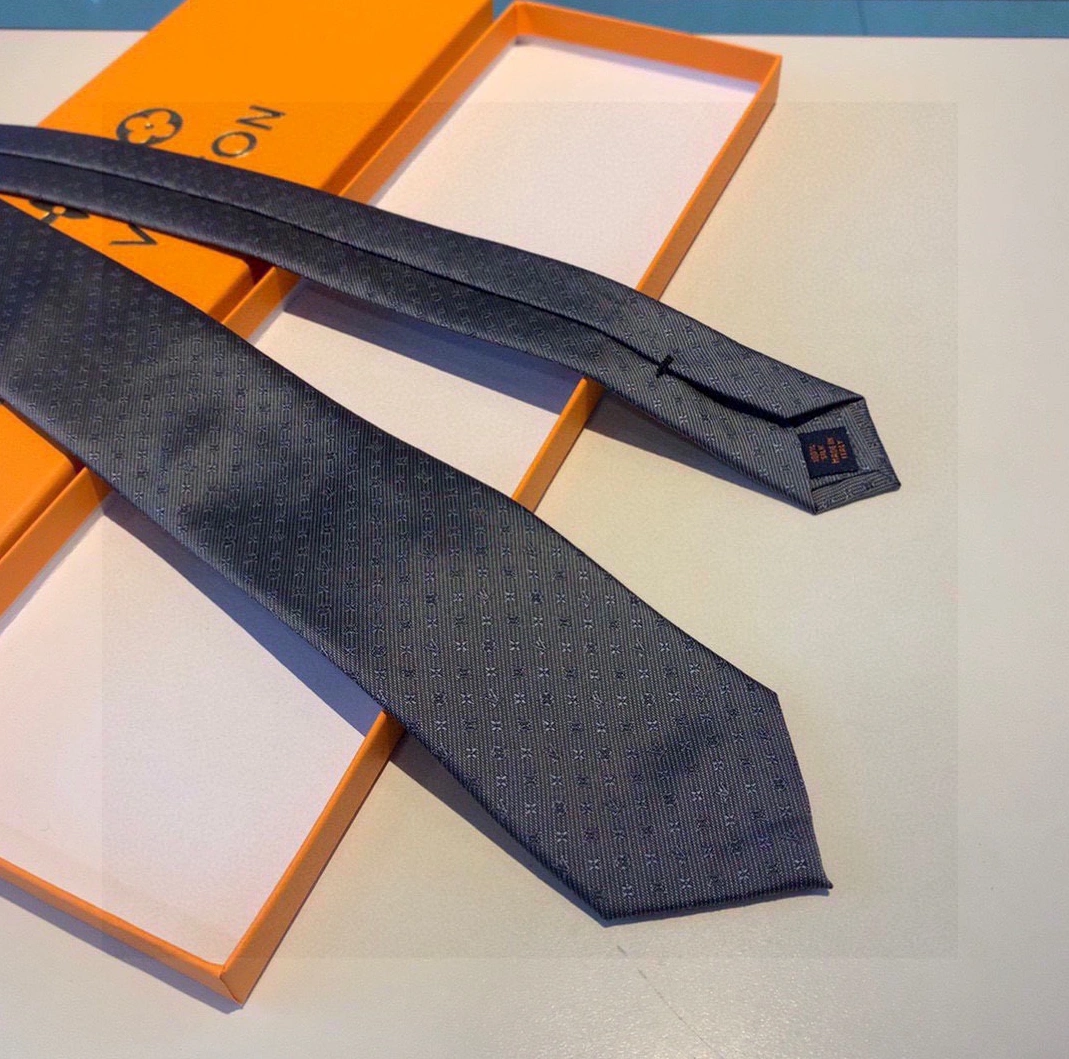 Louis Vuitton LV Necktie For Men Cozy 4974