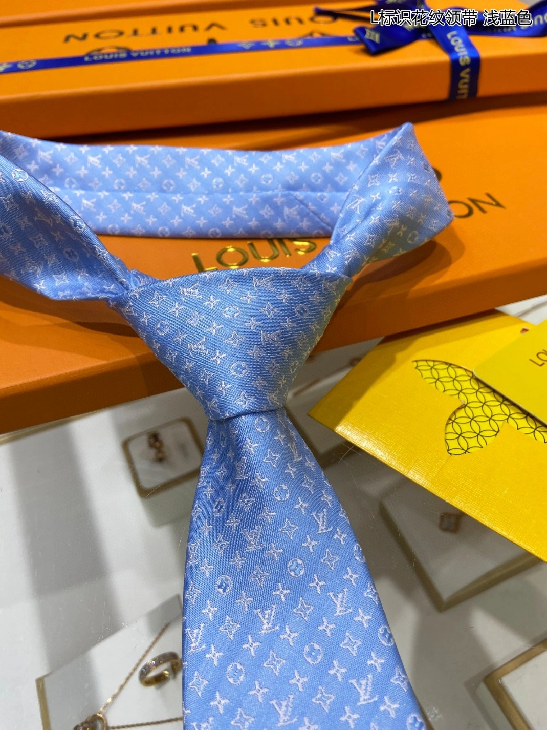 Louis Vuitton LV Necktie For Men Durable 5892