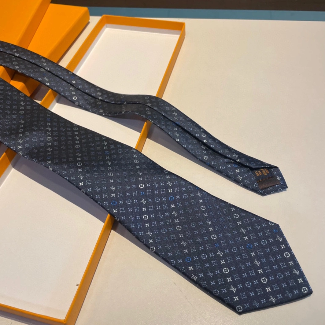 Louis Vuitton LV Necktie For Men Durable 8288