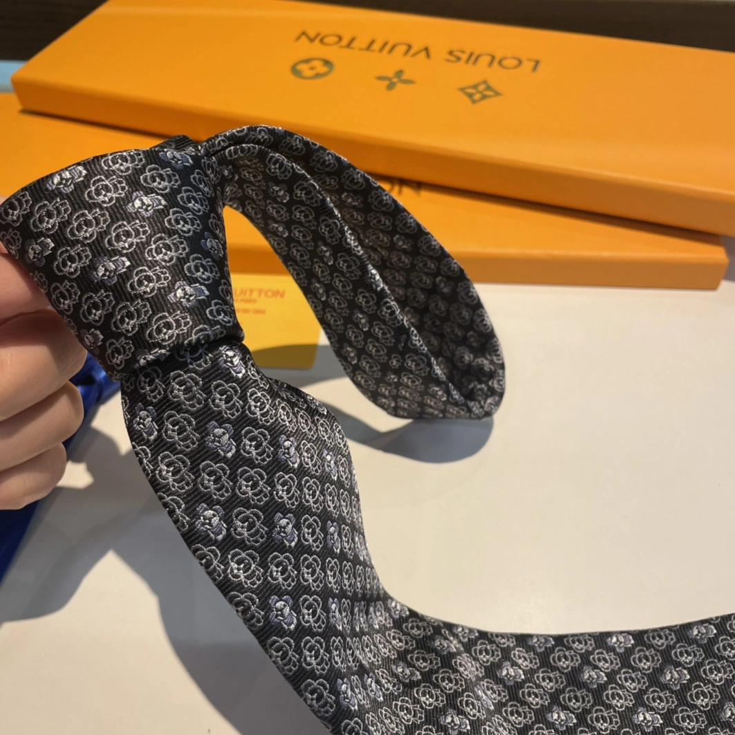 Louis Vuitton LV Necktie For Men Flexible 8191
