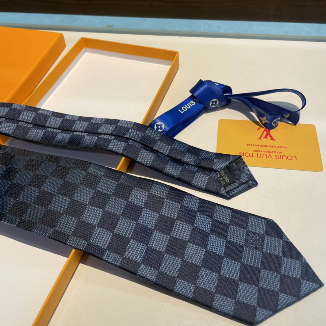 Louis Vuitton LV Necktie For Men Minimalist 8982
