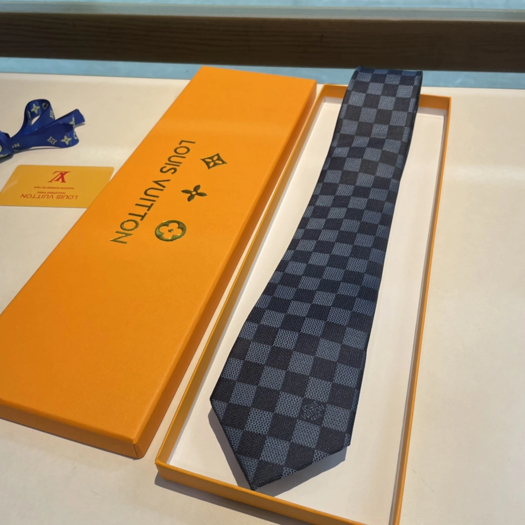 Louis Vuitton LV Necktie For Men Minimalist 8982
