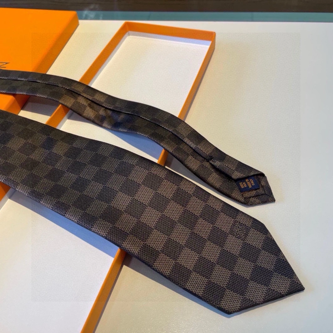 Louis Vuitton LV Necktie For Men Minimalist 9934