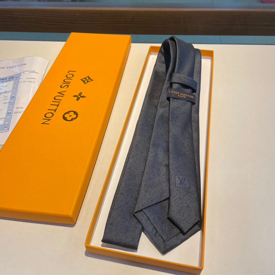 Louis Vuitton LV Necktie For Men Modern 4867