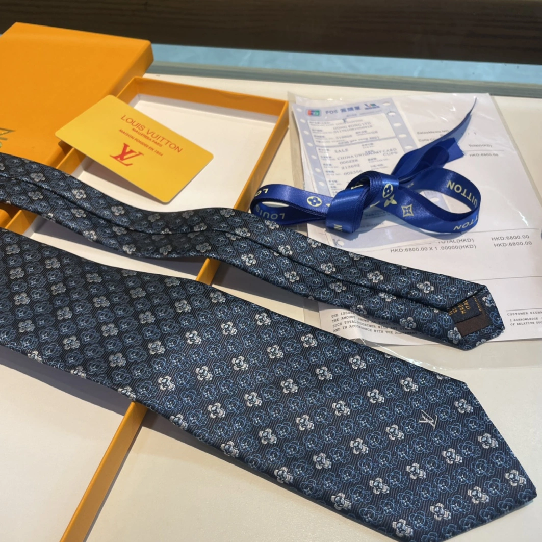 Louis Vuitton LV Necktie For Men Soft 3878