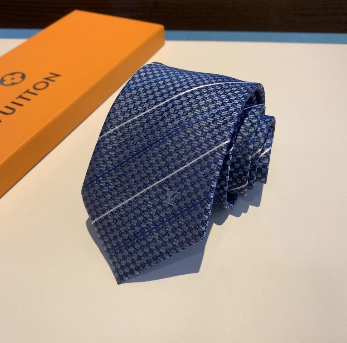Louis Vuitton LV Necktie For Men Soft 4278