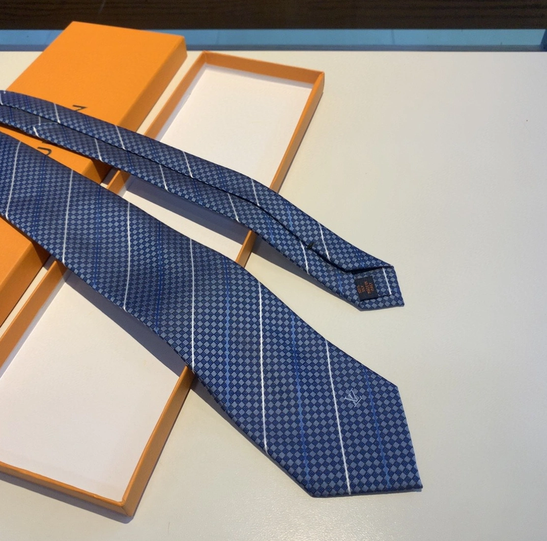 Louis Vuitton LV Necktie For Men Soft 4278