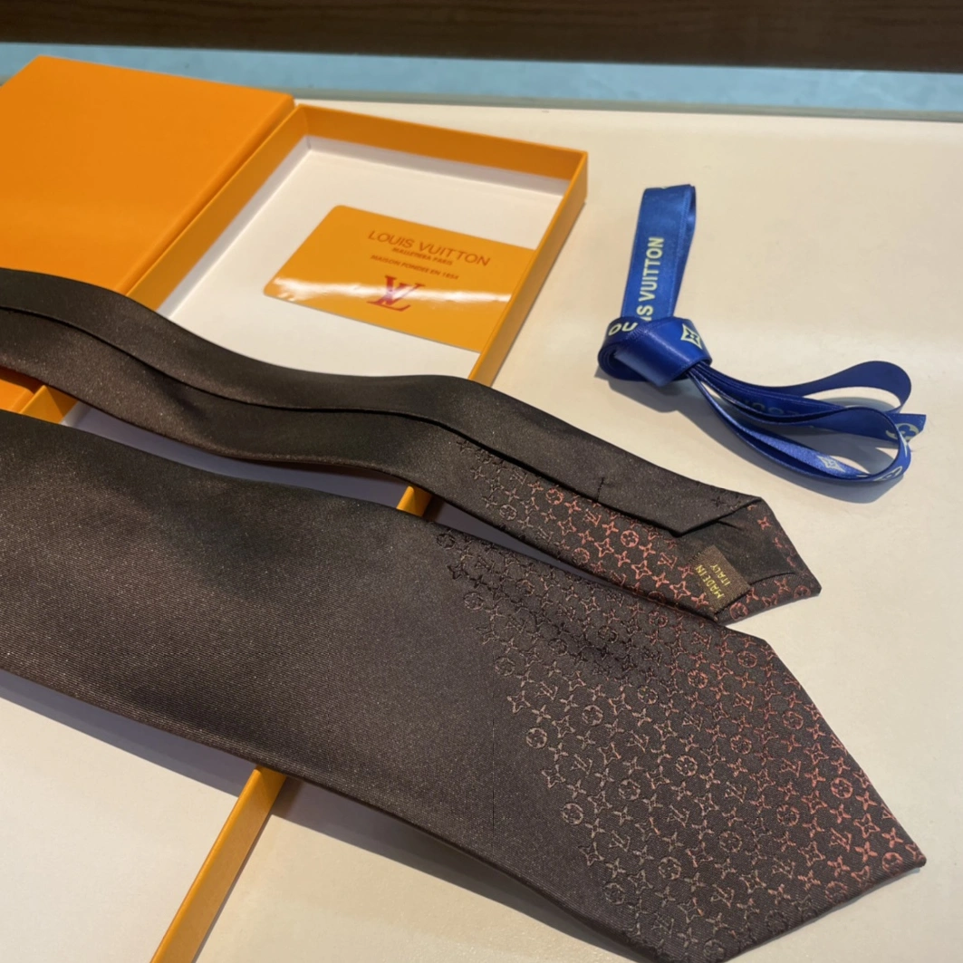 Louis Vuitton LV Necktie For Men Sophisticated 3894