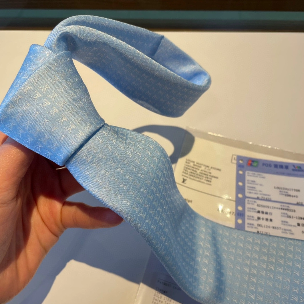 Louis Vuitton LV Necktie For Men StreetReady 4040