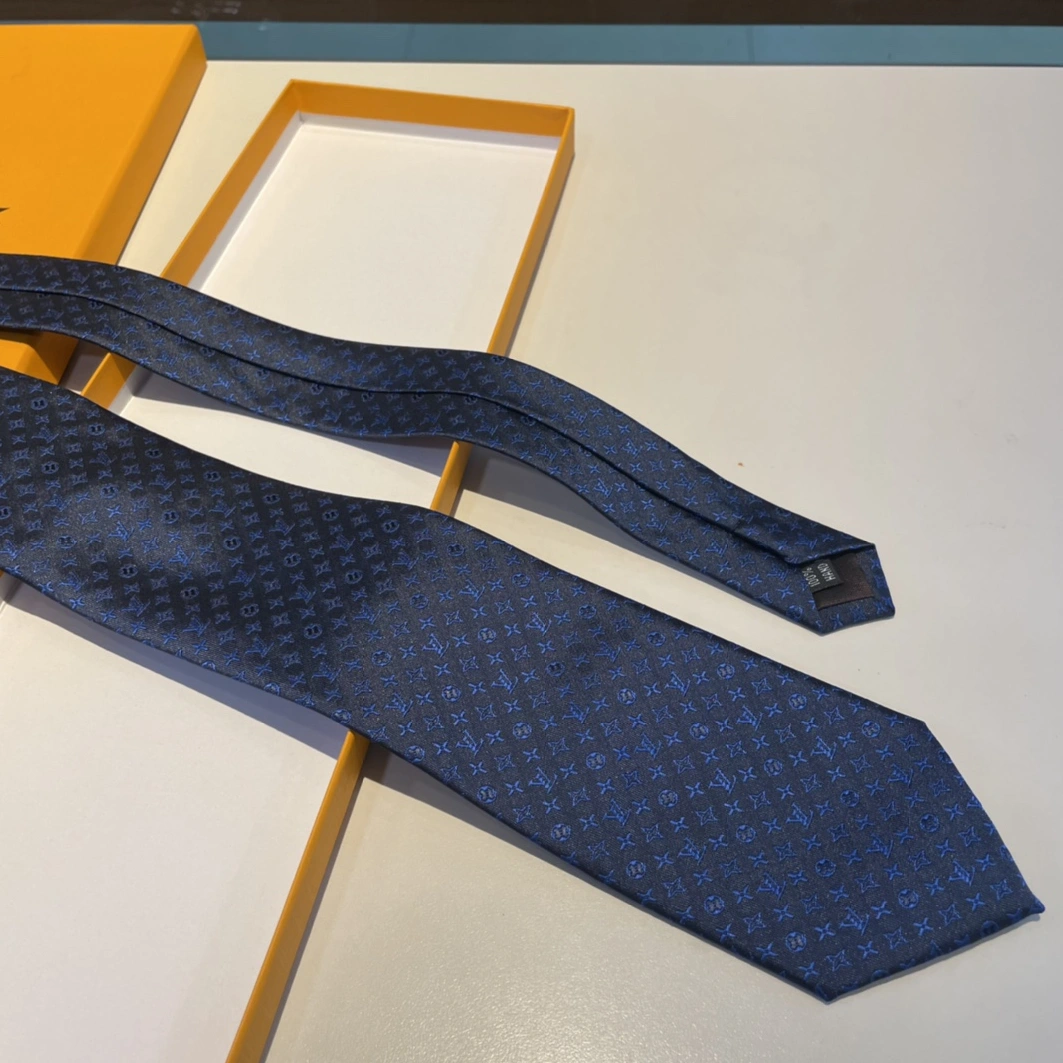 Louis Vuitton LV Necktie For Men Timeless 2712