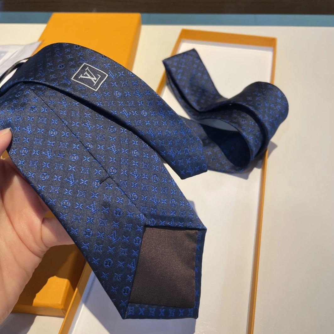 Louis Vuitton LV Necktie For Men Timeless 2712