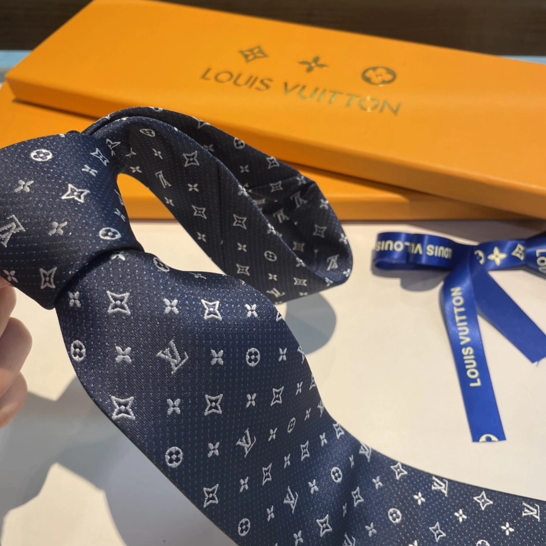 Louis Vuitton LV Necktie For Men Timeless 6207