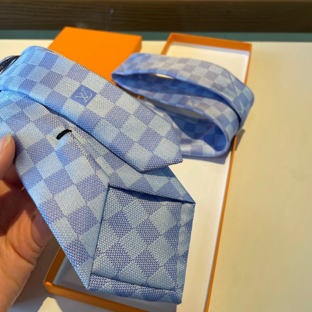 Louis Vuitton LV Necktie For Men Vibrant 4446