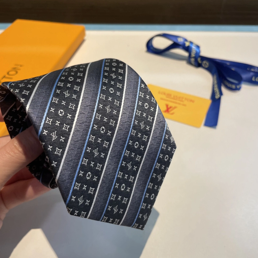 Louis Vuitton LV Necktie For Men Vibrant 7111