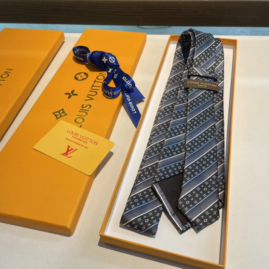 Louis Vuitton LV Necktie For Men Vibrant 7111