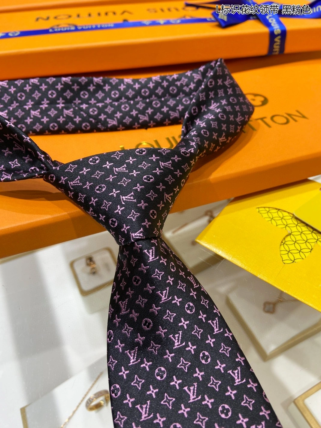 Louis Vuitton LV Necktie For Men WellDesigned 218