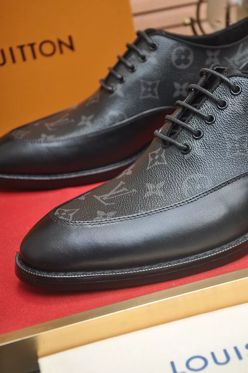 Louis Vuitton LV Oxfords Shoes For Men Bold 3982