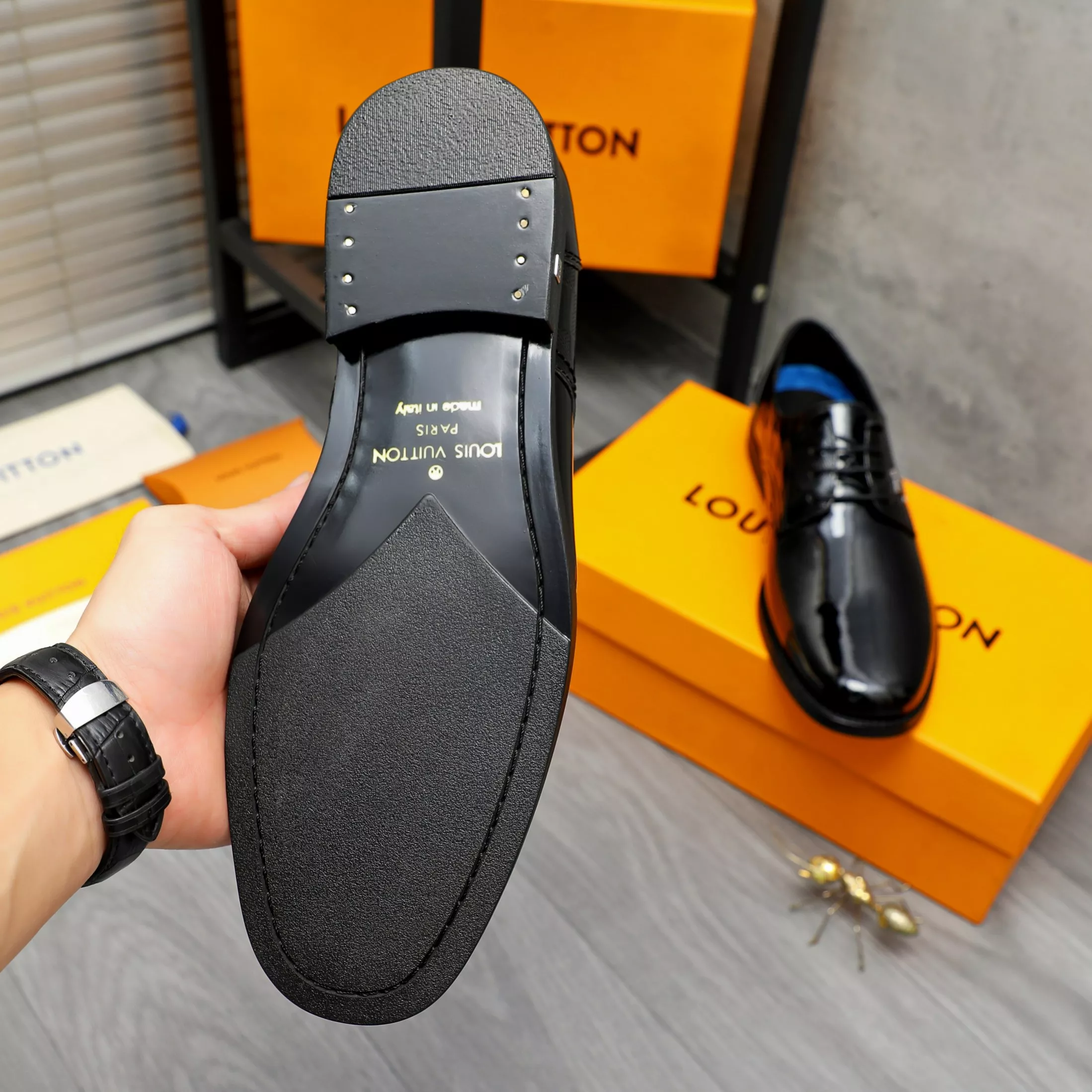 Louis Vuitton LV Oxfords Shoes For Men Bold 9715