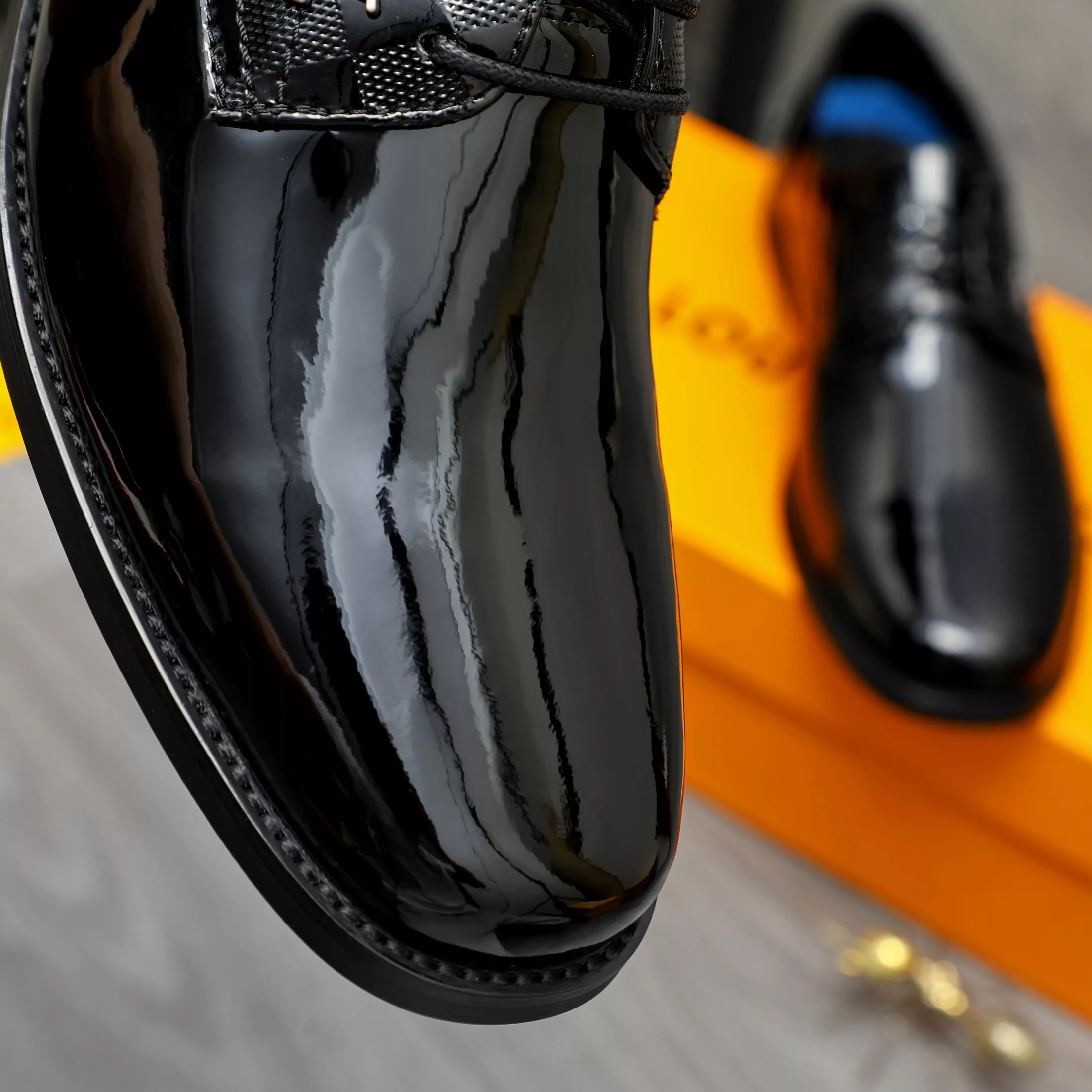 Louis Vuitton LV Oxfords Shoes For Men Bold 9715