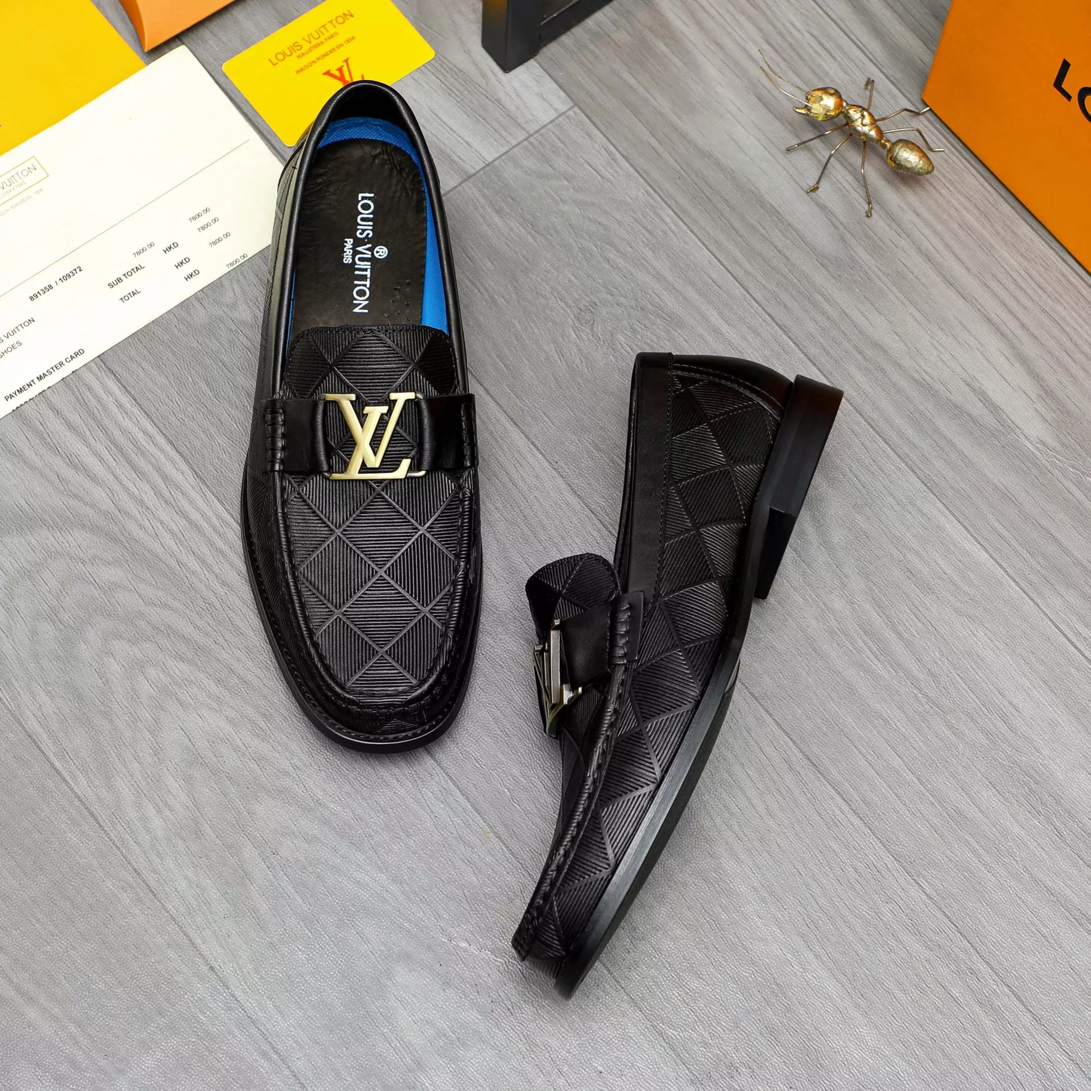 Louis Vuitton LV Oxfords Shoes For Men Compact 3646