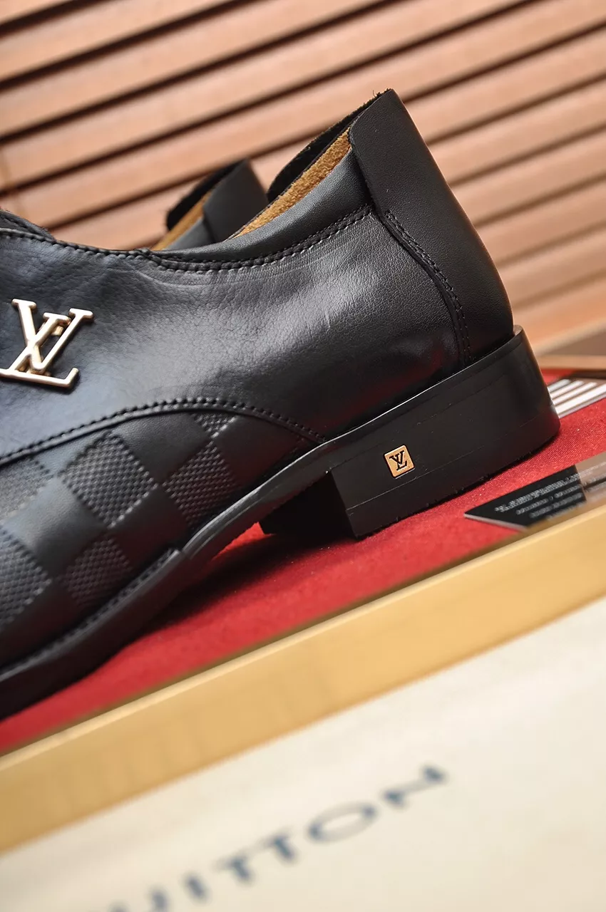 Louis Vuitton LV Oxfords Shoes For Men DailyWear 8917