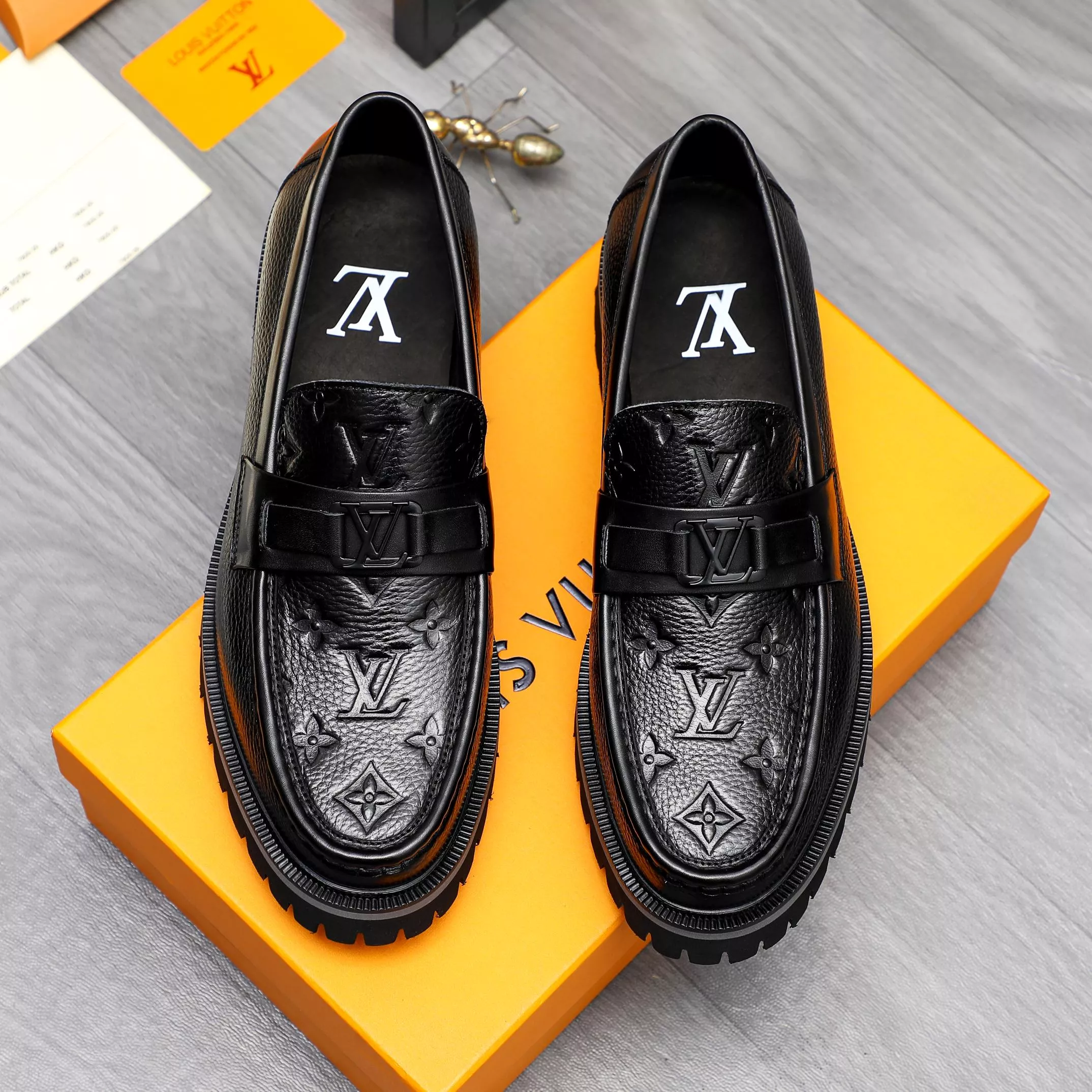 Louis Vuitton LV Oxfords Shoes For Men Durable 101