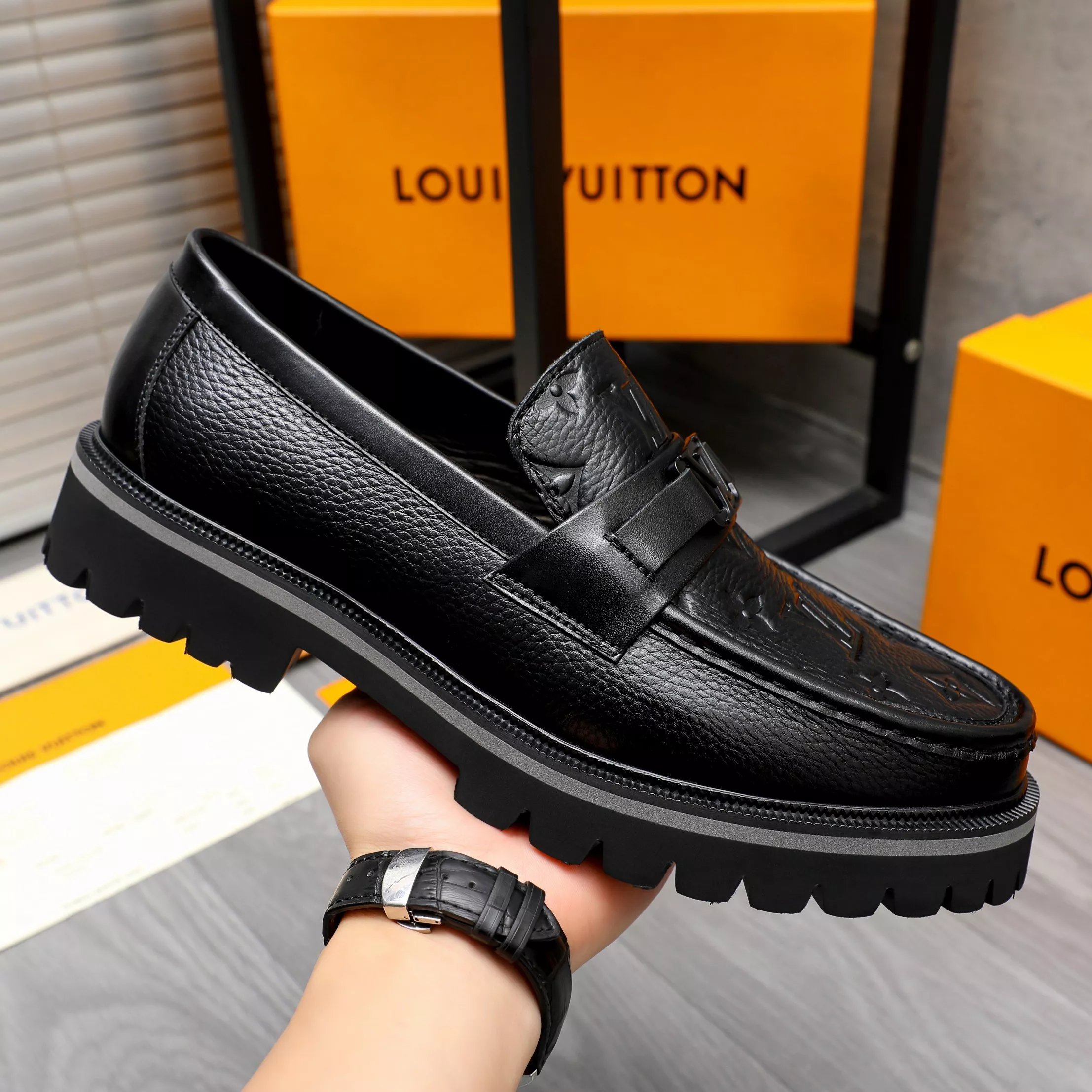 Louis Vuitton LV Oxfords Shoes For Men Durable 101