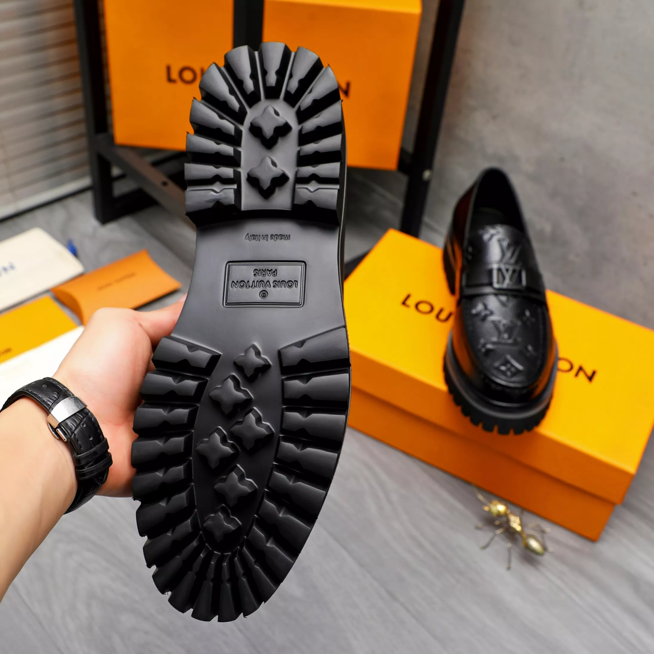Louis Vuitton LV Oxfords Shoes For Men Durable 101