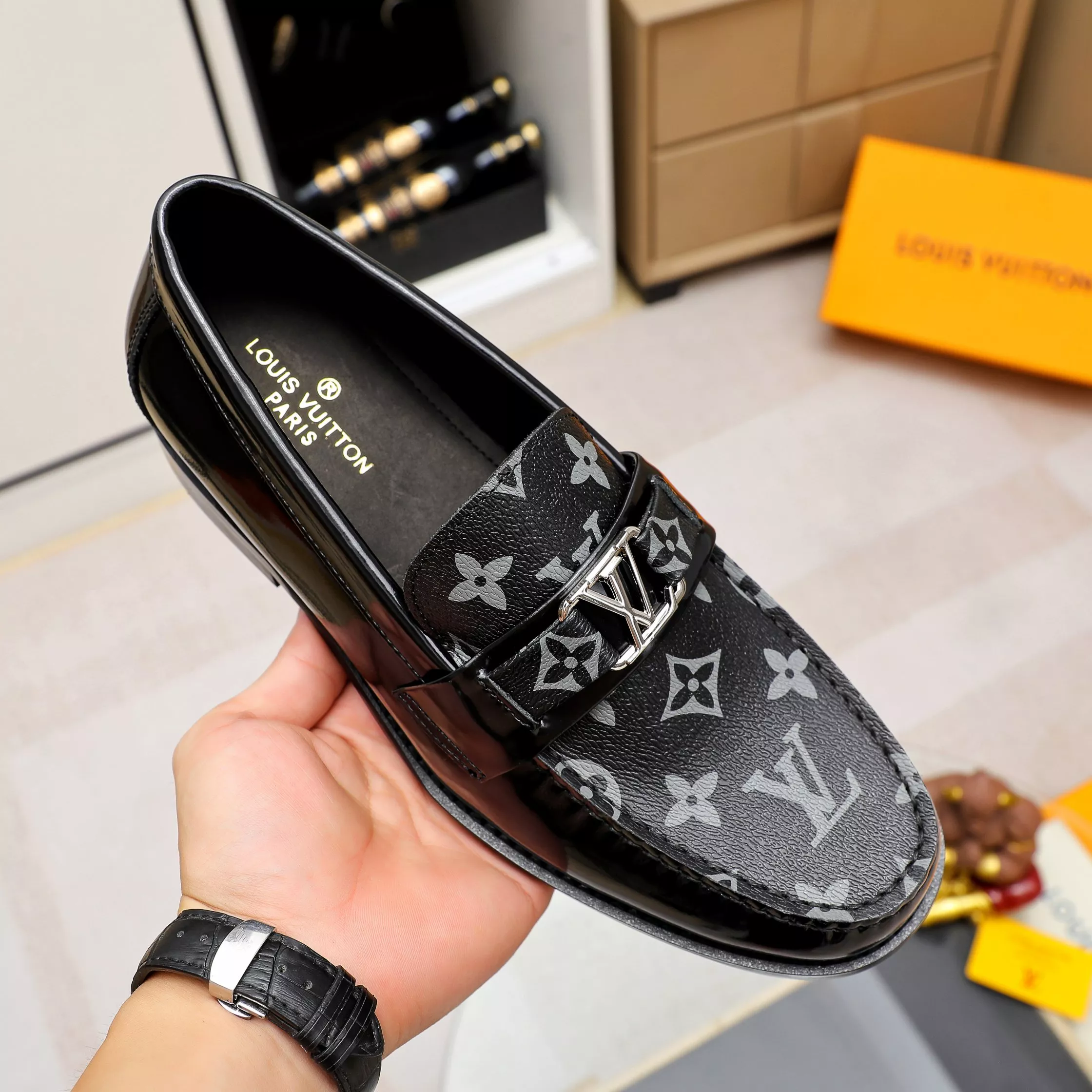 Louis Vuitton LV Oxfords Shoes For Men EasyMatch 5899