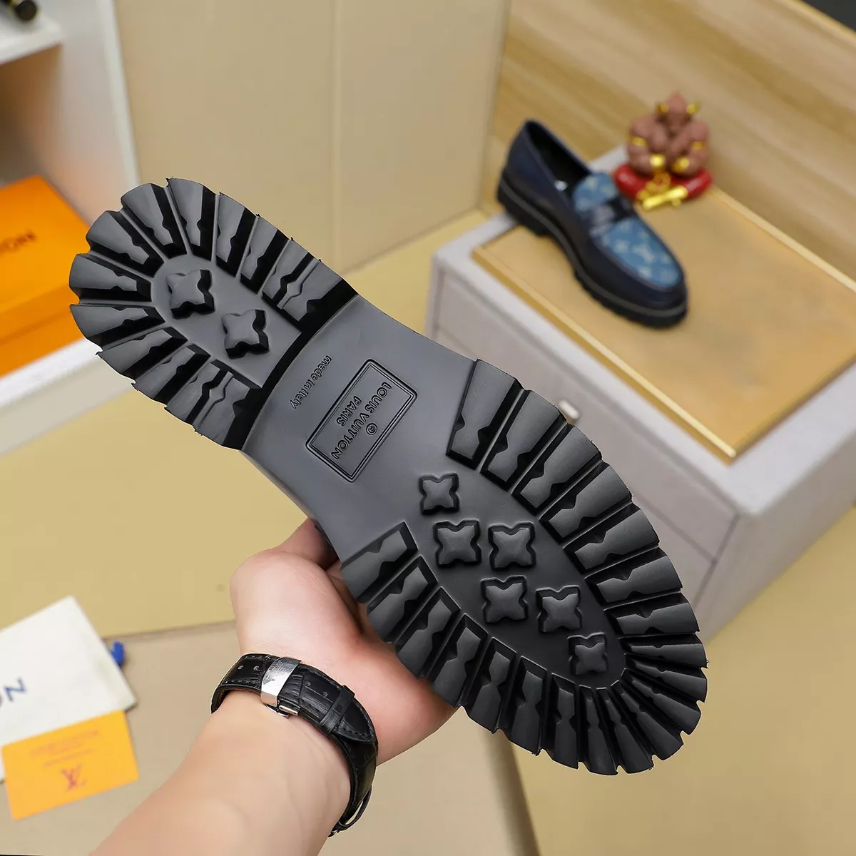 Louis Vuitton LV Oxfords Shoes For Men EyeCatching 9250