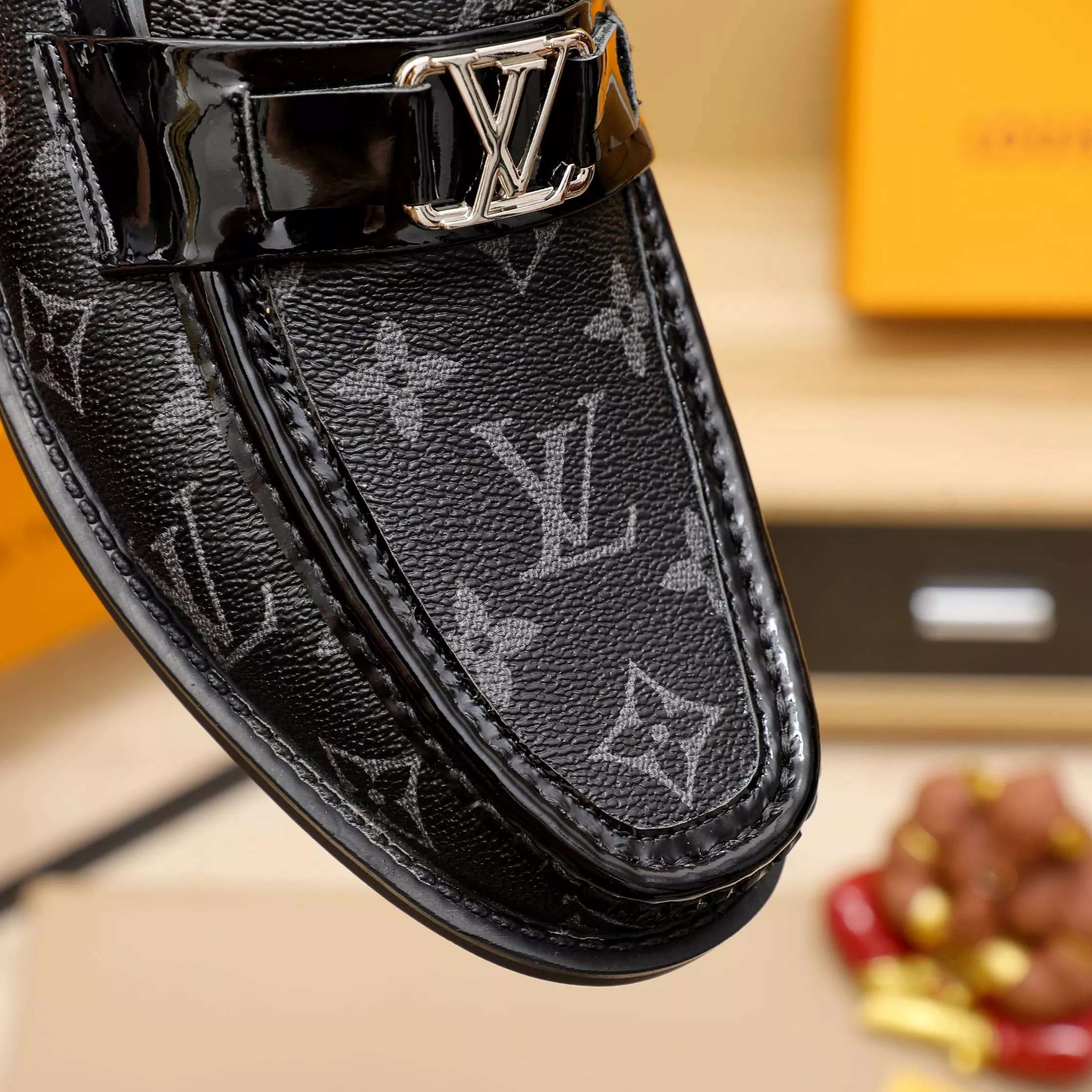 Louis Vuitton LV Oxfords Shoes For Men GoAnywhere 2195